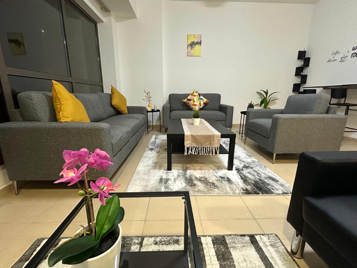Moonlight Hostel Jbr - 2Min Walk To Jbr Beach - Gym - 2Min Metro Station - Poll Dubai Exterior foto