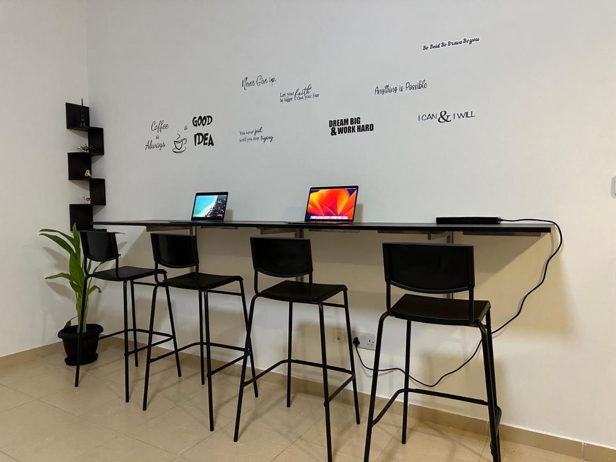 Moonlight Hostel Jbr - 2Min Walk To Jbr Beach - Gym - 2Min Metro Station - Poll Dubai Exterior foto