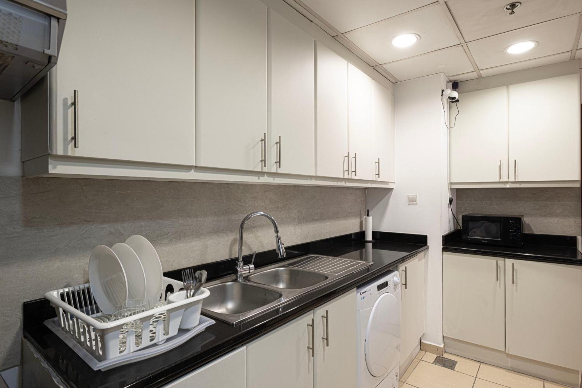 Moonlight Hostel Jbr - 2Min Walk To Jbr Beach - Gym - 2Min Metro Station - Poll Dubai Exterior foto